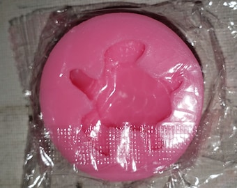 New in package sea turtle silicone mold excellent condition