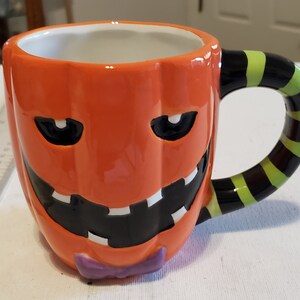 Halloween Pumpkin mug ceramic excellent condition