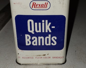 Vintage metal band aid box good condition