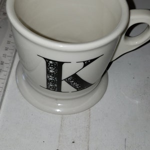 Anthropologie coffee mug Letter K excellent condition image 4