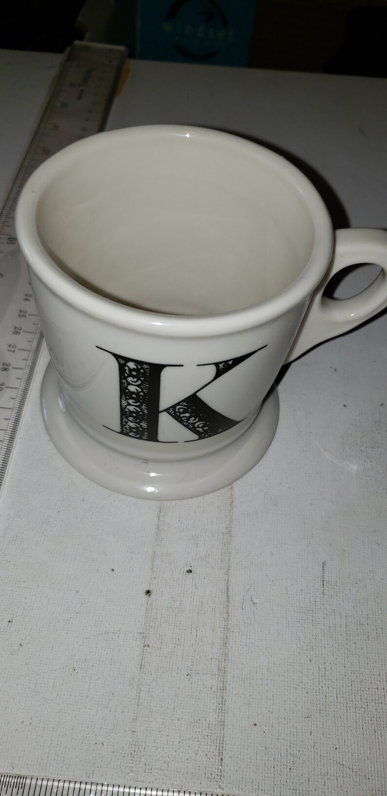 Anthropologie coffee mug Letter K excellent condition image 4