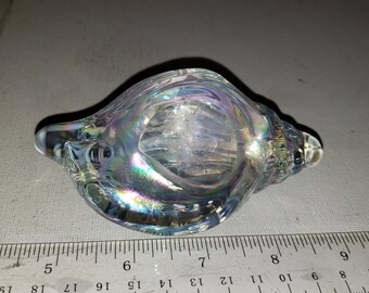 Glass sea shell paperweight excellent condition