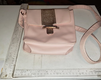 Pink Juicy Couture shoulder purse good condition