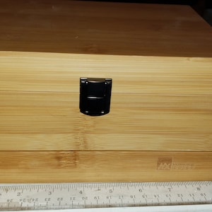NXHome 3 lager bamboo jewelry box in excellent condition