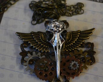 Steampunk Goth style pendant necklace wings silver bird skull gears