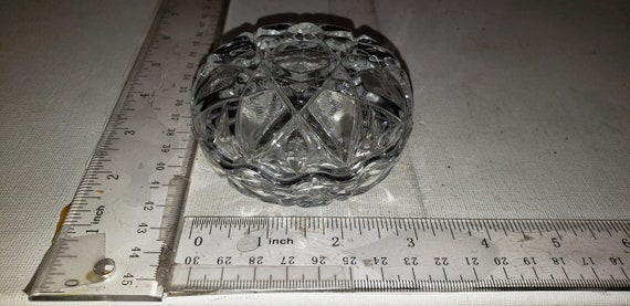 Round clear glass trinket dish with lid excellent… - image 1