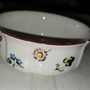 Villeroy and Boch Petite Fleur bowl chip good condition