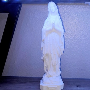 Virgin Mary Figurine | 3D Printed Statue | Christian Home Altar Decor | Prayer Gift