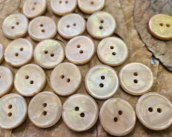 20.3mm MUSTARD Buttons   13/16" Poly pearl with Rainbow effect (32 Ligne)