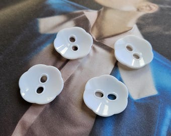 31 mm große weiße Designer Blumenknöpfe 1 & 1/4 "6 Blütenblatt