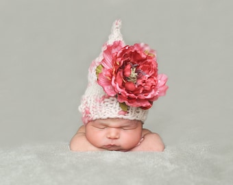 Wynn-Newborn Hat PATTERN-Flower Fairy Hat, Handspun Yarn, in 6 WPI, Downloadable File, for Photography Prop