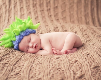 Newborn Hat PATTERN, Funky Twisty Baby Hat, PDF, for Photo Prop, Newborn-6 Months Sizes