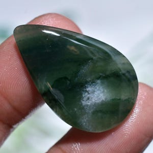 Glossy Finish Green Jade Oval Gemstone, Polished Smooth Flat Back Loose Stone, Natural Green Crystal Cabochon For Pendant/Ring Making 5. 18x30x2mm,/17ct