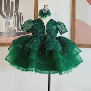 NANCY NOUVELLE Mädchenkleid: Zauberhaftes Smaragd Kleid