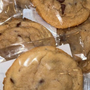 Classic Chocolate Chip Cookies 12CT