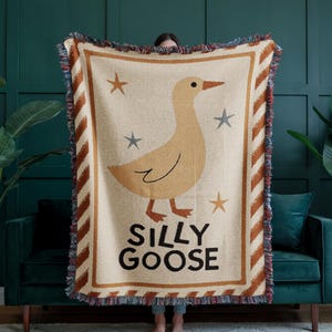 Silly Goose Tapestry Blanket, Quirky Animal Woven Blanket, Cozy Cottagecore Home Decor, Funny Nursery Throw, Cute Baby Shower Gift