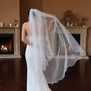 French Double Layer Ivory Bridal Veil with Comb – Rolled Edge Tulle Veil for Church Wedding, Garden Ceremony or Photoshoot