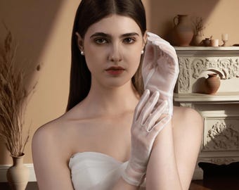 Minimalist Ivory Tulle Bridal Gloves, Short Sheer Wedding Gloves, Elegant Gloves for Bride & Special Occasions