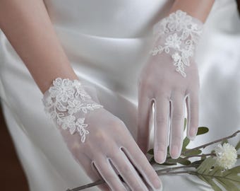 Light Ivory Short Lace Wedding Gloves – evening & formal gloves,Romantic and Timeless Bridal Accessory