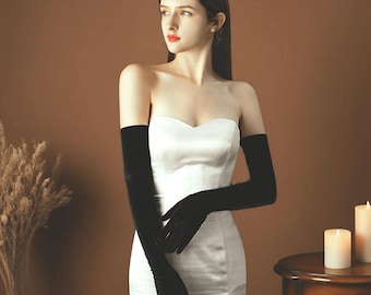 Luvas de noiva de veludo preto estilo Audrey Hepburn – Luvas vintage de comprimento ópera, para um casamento de inverno.