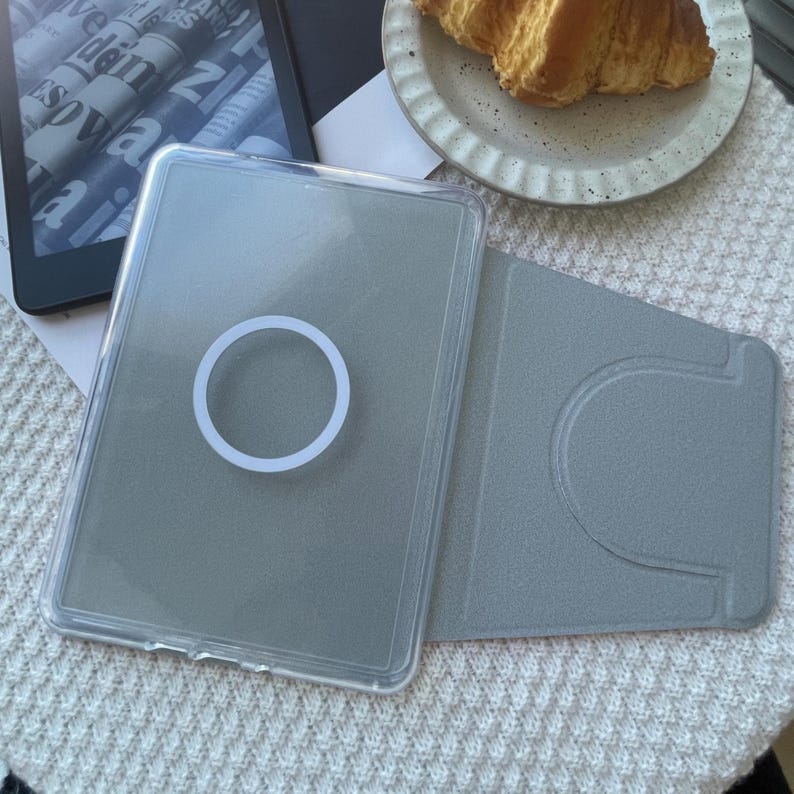 Minimalist Brown Star Kindle Case, Magnetic Flip Custom eReader Cover for Kindle Paperwhite 12th, Kindle 11th, Oasis, Kobo Clara, Libra 2 image 5