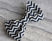 Bow Tie in Navy and Cream Chevron for Men - Clip on -