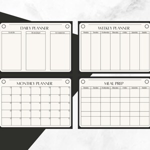 Puede incluir: Cuatro planificadores beige y blancos para la organización diaria, semanal, mensual y de preparación de comidas. Cada planificador tiene un borde negro y está etiquetado con su función. El fondo es una mezcla de negro y blanco.
