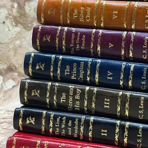 the chronicles of narnia 7 book set