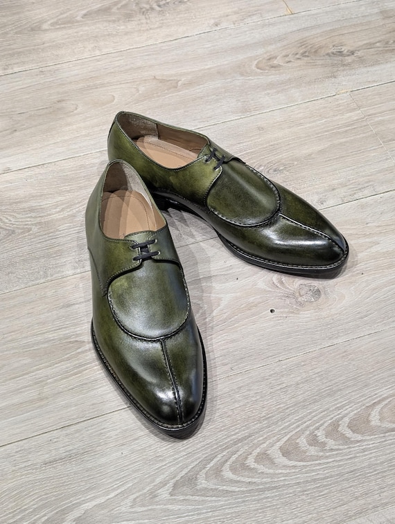 olive green dress shoes Marco Di Milano Men's Merida Caiman Lizard Derby Tasseled Laces Hand Finished Leather Outsole Made from genuine alligator leather Mens Fennix Alligator Split Toe
