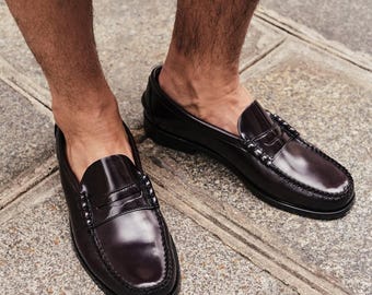Vintage 90s Y2k Oxblood Burgundy Leather Moc Toe Moccasins  display picture 2