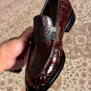 Mocasines de piel para hombre con relieve de cocodrilo: caoba espresso, zapatos de vestir de lujo sin cordones.