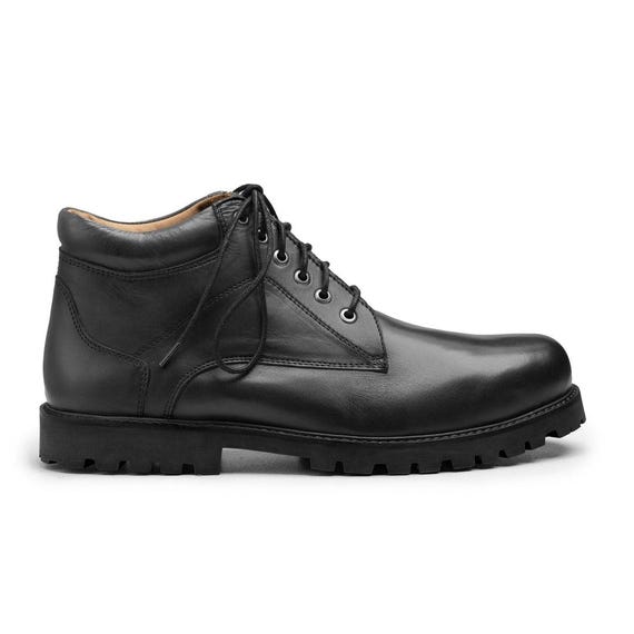 Handmade Mens Black Leather Ankle Boots, Rugged Lace up Lug  display picture 3