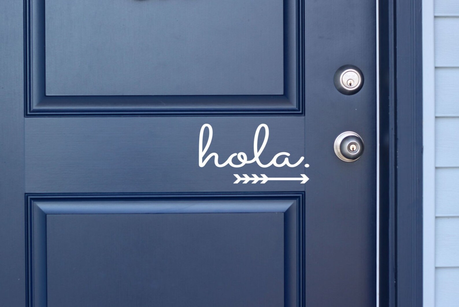 двери милый дом. открытая дверь в дом. входная дверь желтая открыта. милый дом логотип. дверь лондон.