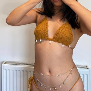 Bikini de crochet al atardecer