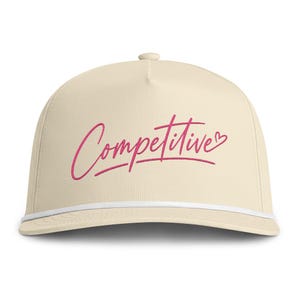Gorra tipo trucker con ribete de cuerda y diseño competitivo, estilo retro personalizable.