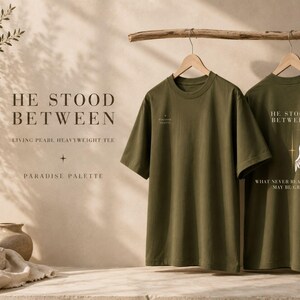 彼はクリスチャンシャツ、シャカウェアグラフィックTシャツ、メンズクリスチャンシャツ、ヘビーウェイトフェイスTシャツ、グレースシャツの間に立った 画像 2