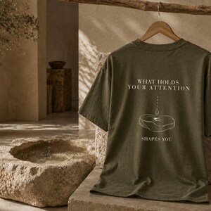 Mindfulness-tröja, motivationströja, tillväxttänkande-tröja, tung t-shirt, vad som fångar din uppmärksamhet bild 2