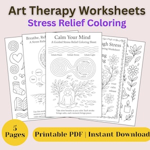 Puede incluir: Una pila de cinco hojas de trabajo de terapia artística en blanco y negro para colorear para aliviar el estrés. Las hojas de trabajo presentan varios diseños, incluidos patrones florales, una figura que medita y texto inspirador. Las palabras "Art Therapy Worksheets" y "Stress Relief Coloring" están en la parte superior.