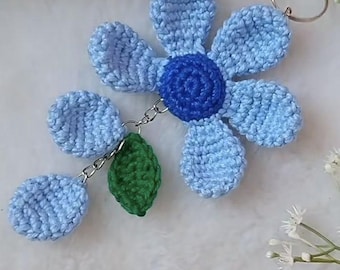 Crochet Daisy Flower Keychain Pattern, Amigurumi Floral DIY Tutorial (PDF)