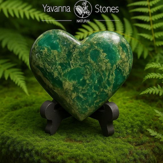 Emerald Heart Crystal Carving, Green Tumbled Mineral Specimen, May Birthstone Gift