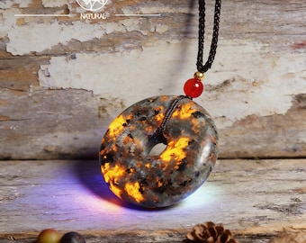 Yooperlite Donut-hängehalsband, fluorescerande eldstensamulett