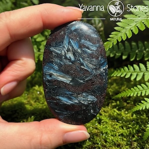 Arfvedsonite Palm Stone: Polished Crystal Worry Stone, Firework Gemstone image 2