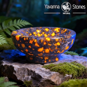 Yooperlite Stone Bowl, UV Reactive Fluorescent Crystal, Home Decor