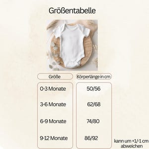 May include: A white baby onesie displayed on a woven mat. The image includes a size chart in German, with measurements in centimeters for baby sizes from 0-3 months to 9-12 months. The text "Gr&ouml;&szlig;entabelle" is at the top.