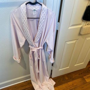 Vintage 1970s Juli of Slumbertogs Pink Quilted Collar Robe | Long Belted Housecoat | Retro Loungewear | Size Large