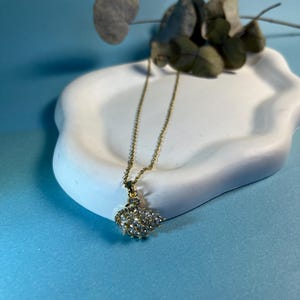 Dainty Gold Swan Necklace | Minimalist Animal Jewelry | Elegant Layering Pendant | Gift for Her | Timeless Classic
