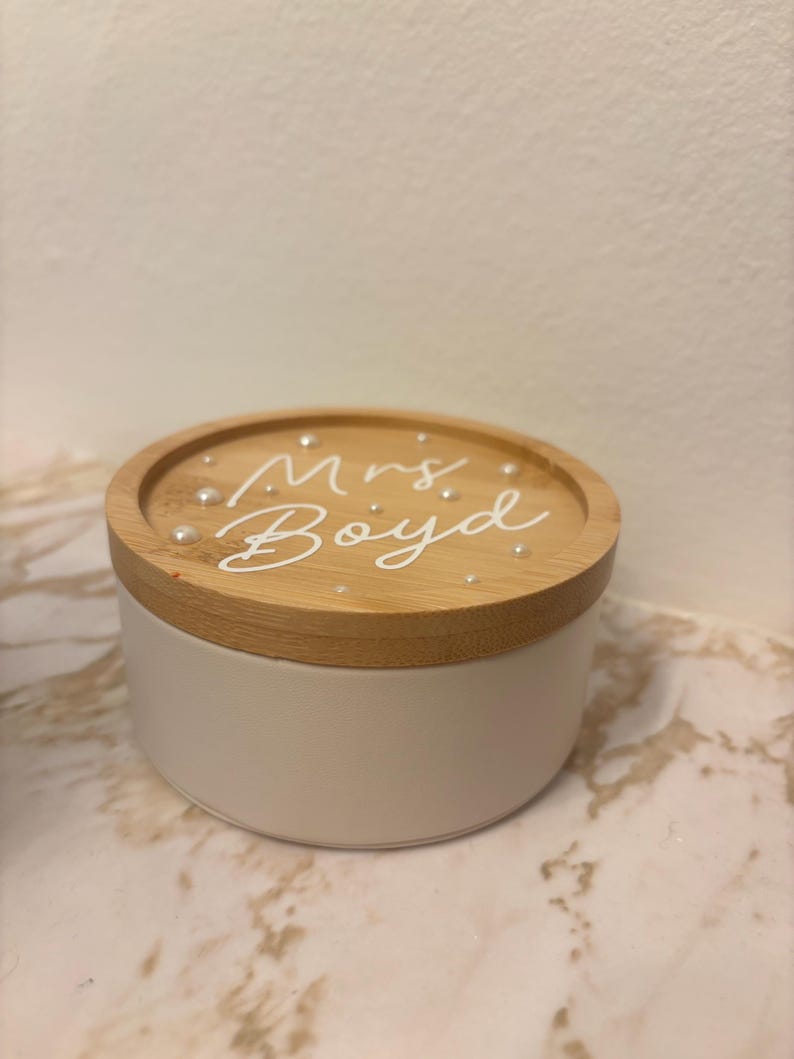 Personalized Bridal Jewelry Box, Custom Bride Gift, Mrs Jewelry Organizer, Bridal Shower Gift, Wedding Keepsake Box, Engagement Gift for Bri image 4