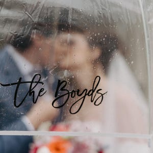 Personalized Clear Wedding Umbrella with Last Name - Custom Bridal Umbrella for Rainy Day Photos, Newlywed Gift, Mr. and Mrs. Wedding Decor
