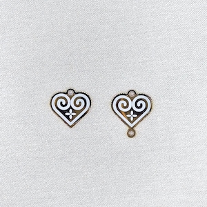 Hmong heart w/ Noob Nplej (seeds) charm - 18k Gold Plated