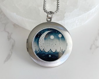 Silver Crescent Moon Photo Locket Necklace, picture locket with photos, personalized jewelry gift, custom engraved pendant